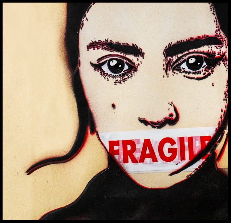 Mostra d'arte urbana contro la solitudine