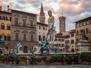 La statua del Nettuno in Piazza della Signoria a Firenze