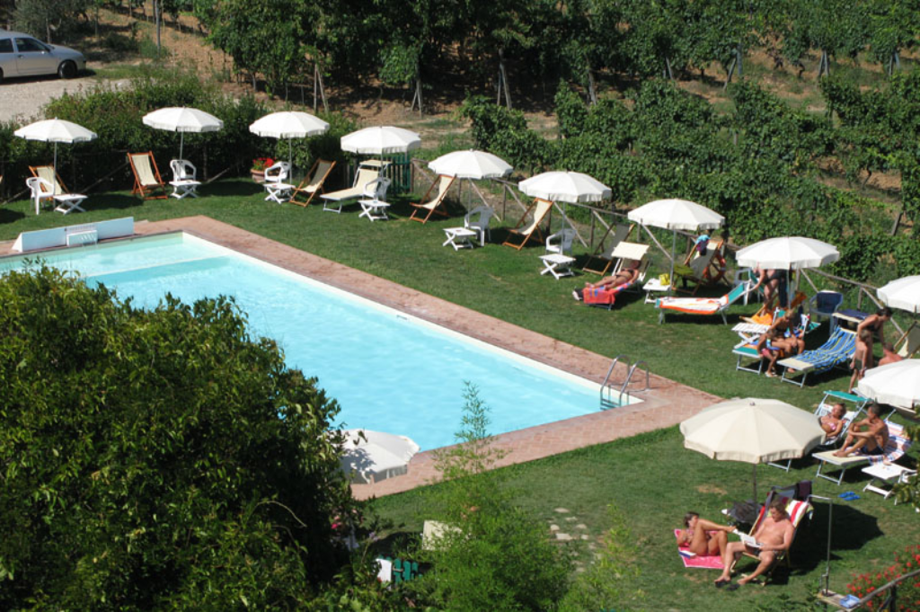 piscine-firenze-colline-estate