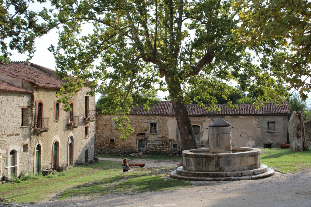 Roscigno Vecchia centro.