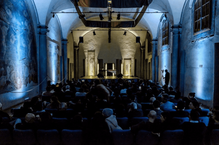 Hand Signed alla Sala Vanni