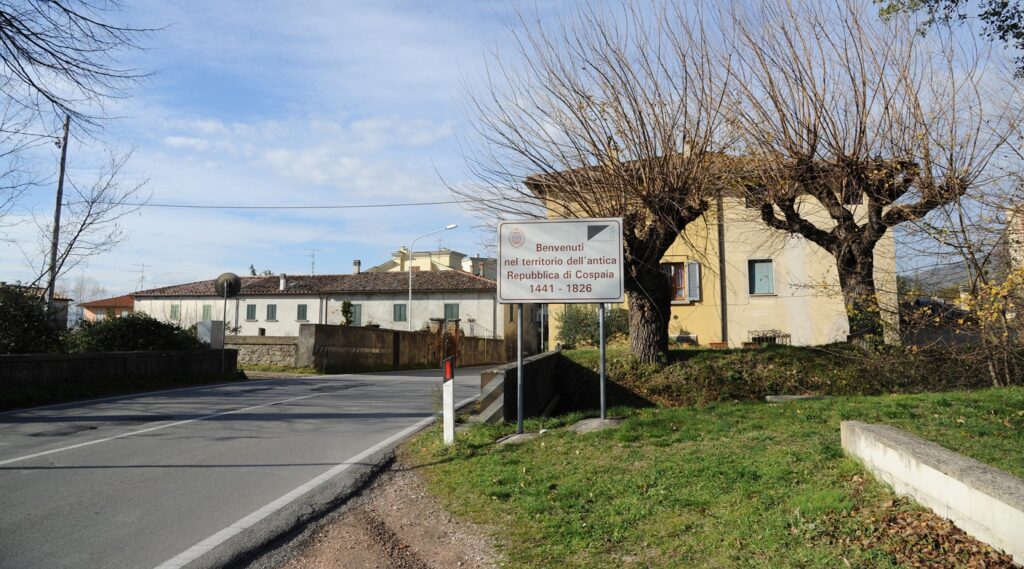 The hillside village of Cospaia on the border between Umbria and Tuscany