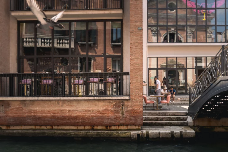 Rivoire Venezia – terrazza panoramica con vista canale