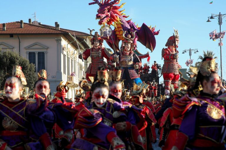 carri-carnevale-di-viareggio