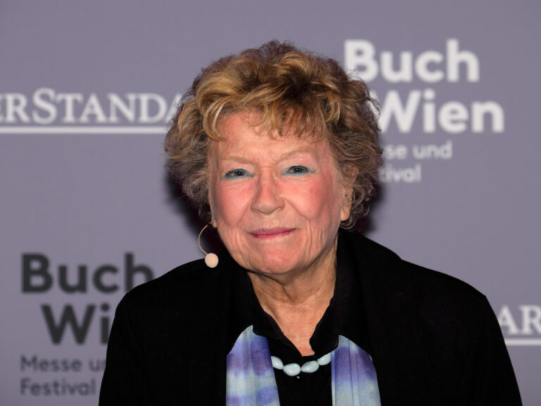 Dacia_Maraini