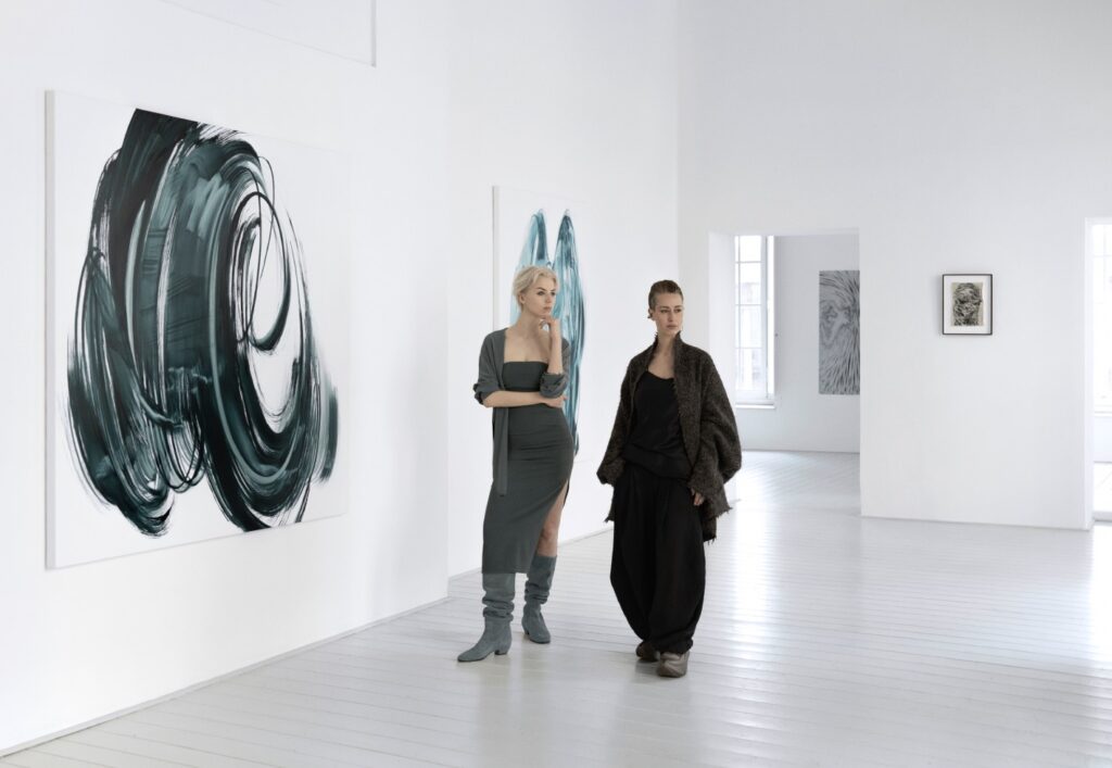 Eros and Ashes, la mostra di Palina Adriana e Yulia Bas a Firenze