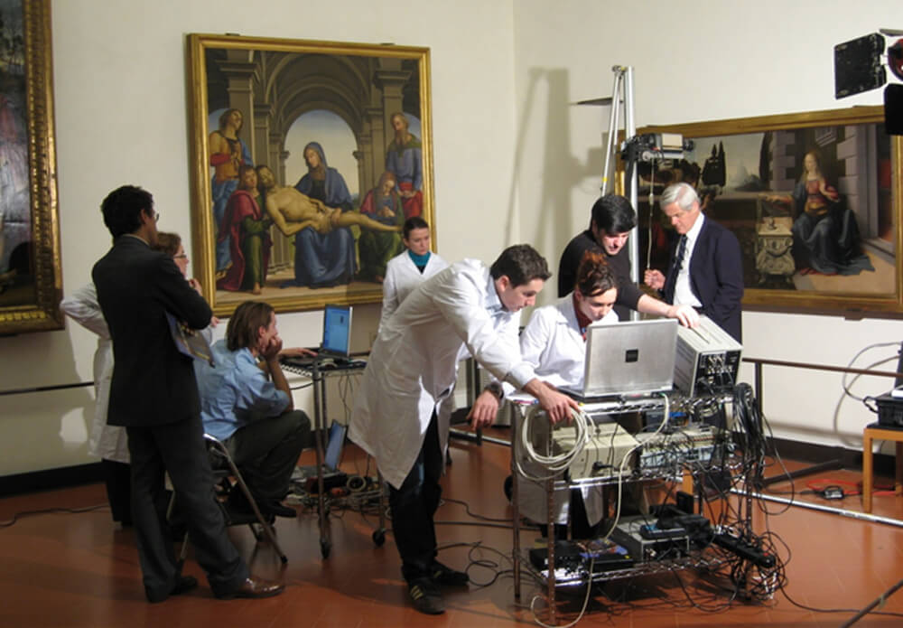 La diagnostica artistica aiuta a ricostruire la storia e le trasformazioni delle opere nel tempo.
