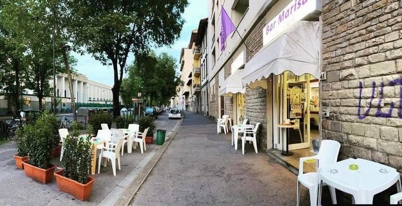 bar di periferia di firenze