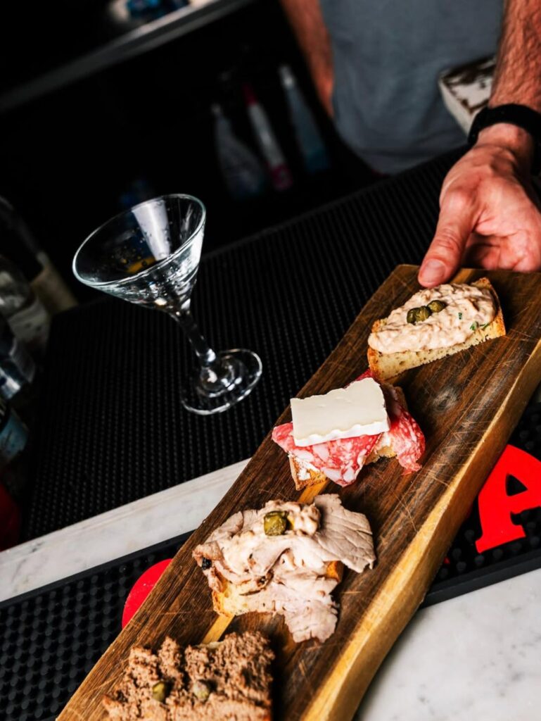 10 bar dove fare aperitivo con 10 €